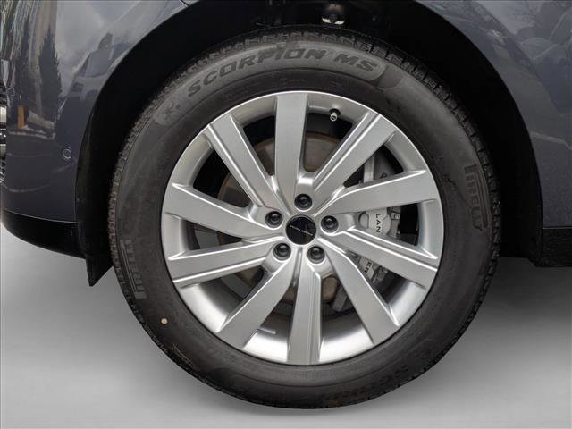 New 2026 Land Rover Range Rover Long Wheelbase SE image 10