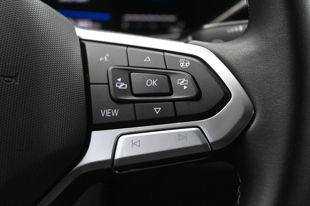 Used 2022 Volkswagen Taos S w/ IQ Drive S Package FWD image 7
