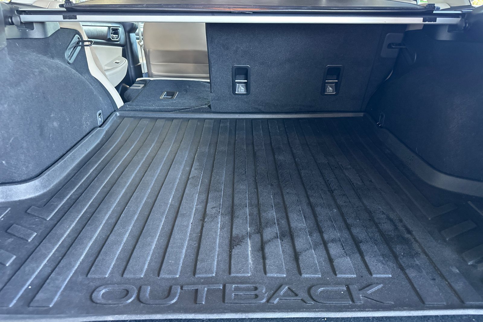 Used 2017 Subaru Outback 2.5i Limited image 15