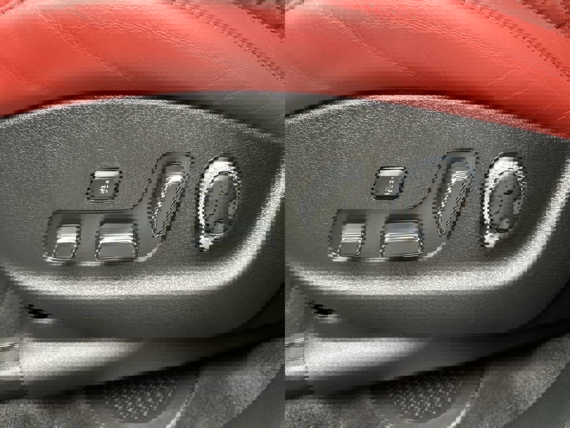 Certified 2025 Genesis GV80 3.5T image 12