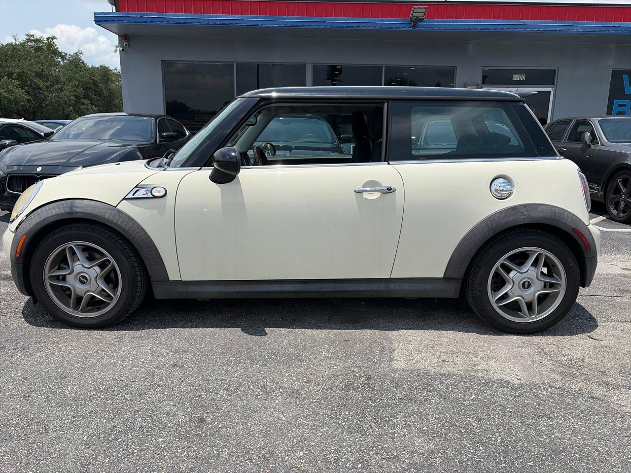 Used 2007 MINI Cooper S FWD image 2