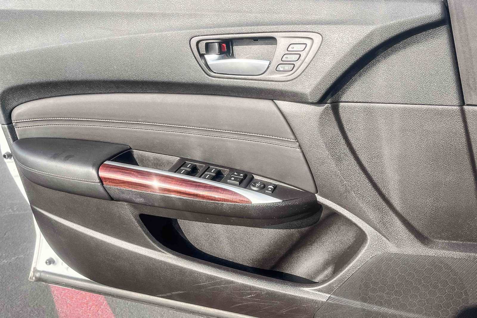 Used 2016 Acura TLX image 20