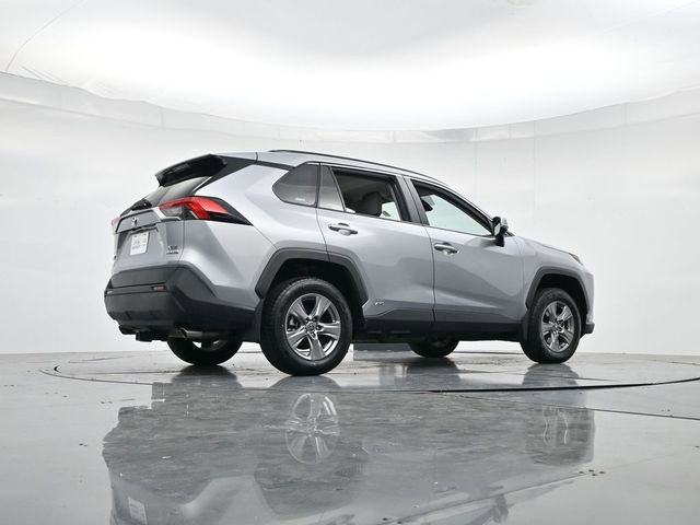 Used 2024 Toyota RAV4 XLE image 30