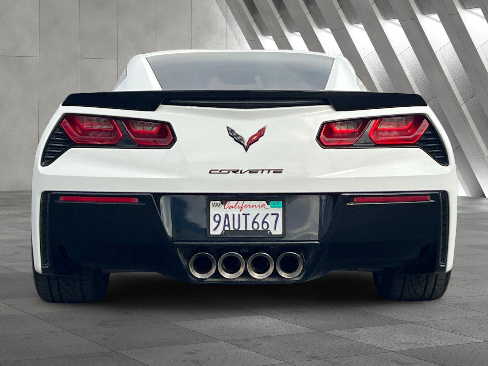 Used 2015 Chevrolet Corvette Stingray Coupe RWD image 5
