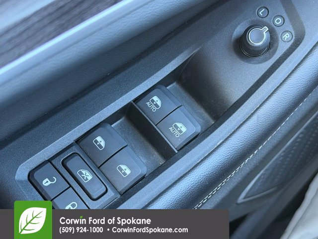 Used 2023 Jeep Grand Cherokee L Limited w/ Luxury Tech Group II AWD/4WD image 21
