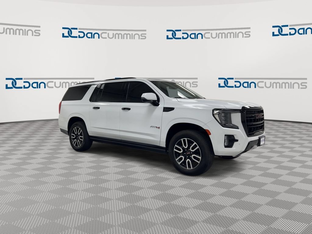 Used 2022 GMC Yukon XL AT4 AWD/4WD image 2