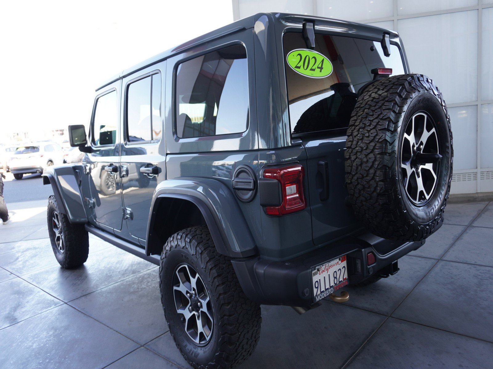 Used 2024 Jeep Wrangler Unlimited Rubicon 392 AWD/4WD image 9