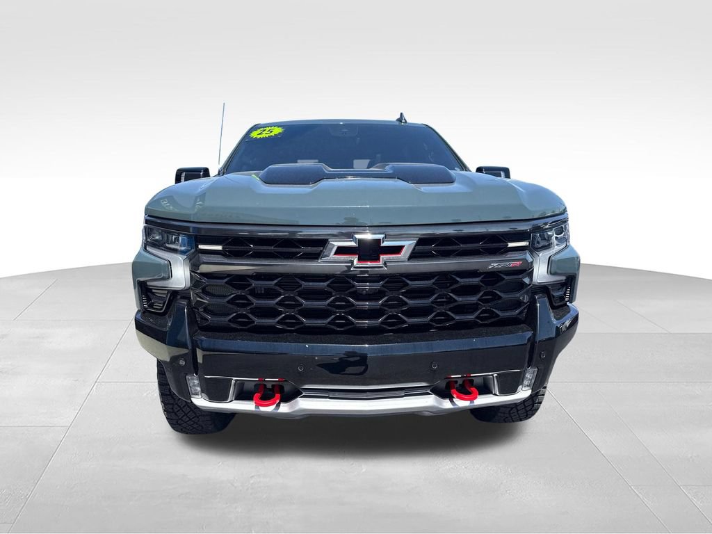 Used 2025 Chevrolet Silverado 1500 ZR2 w/ Technology Package AWD/4WD image 9