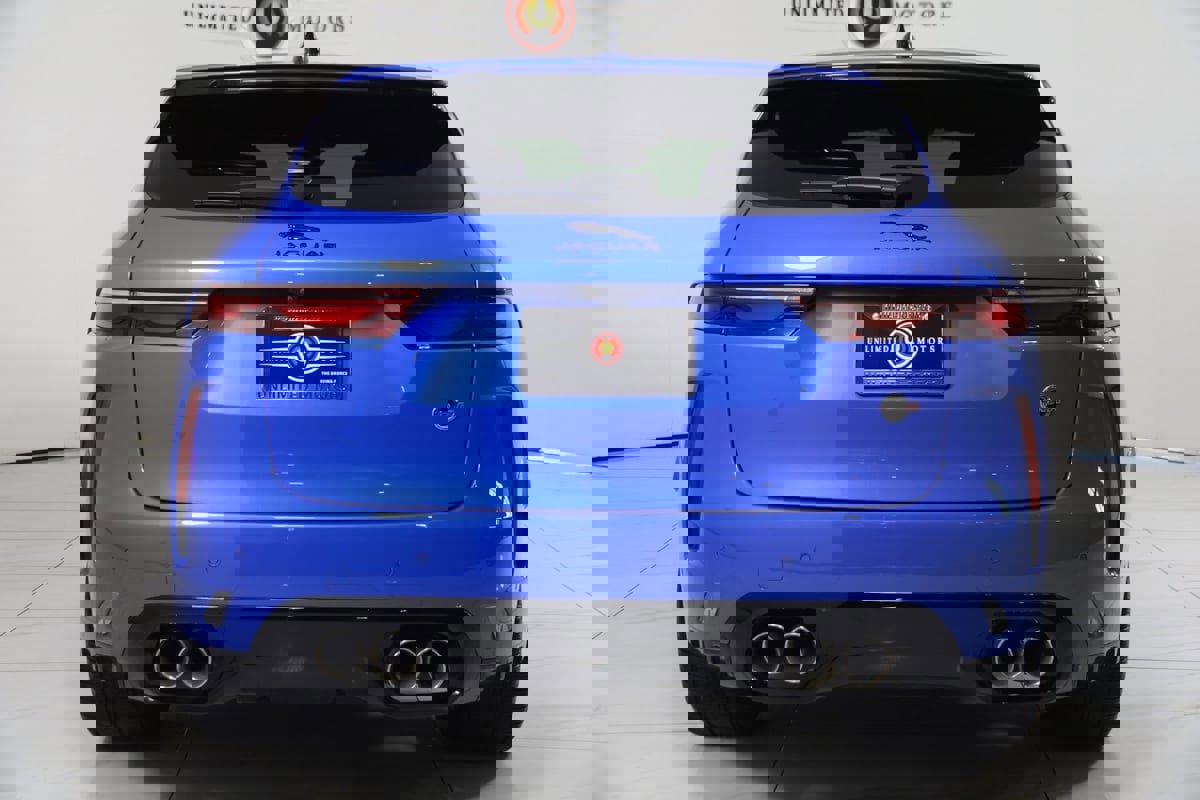 Used 2024 Jaguar F-PACE SVR image 90