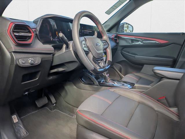 New 2025 Chevrolet TrailBlazer RS w/ Convenience Package AWD/4WD image 3