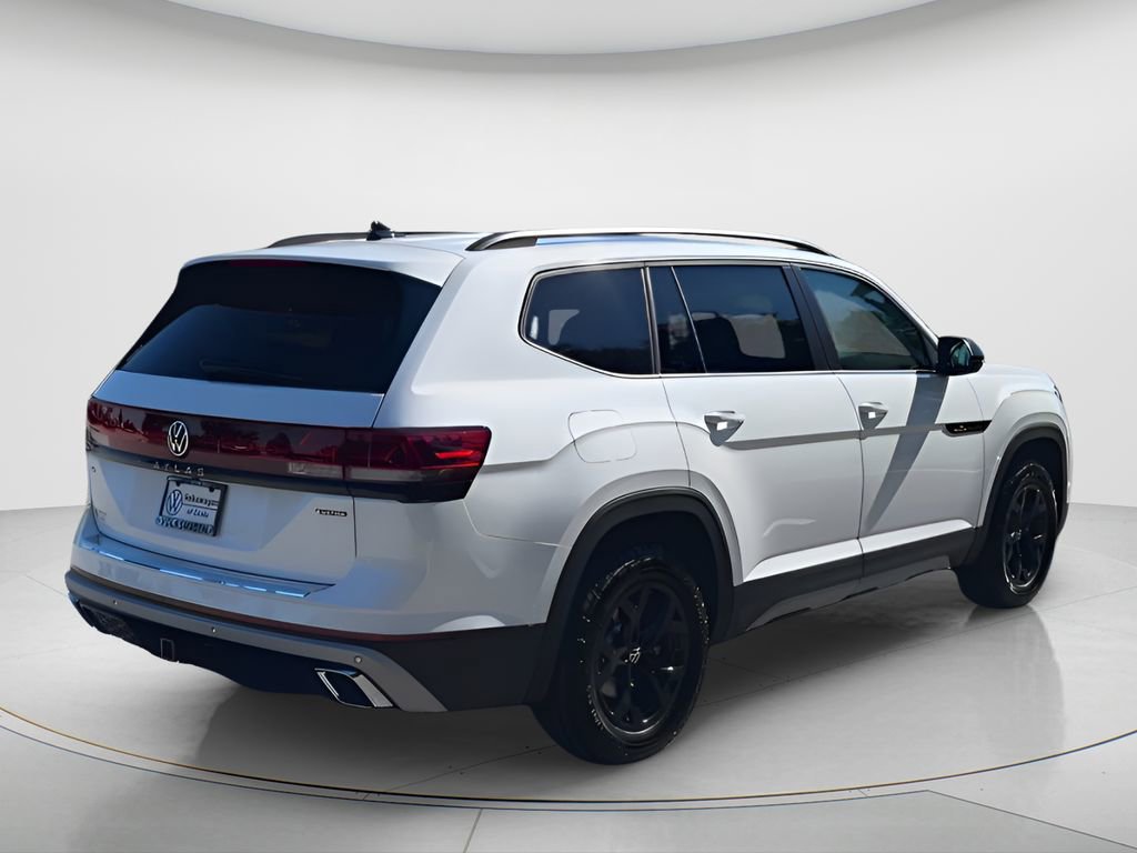 New 2026 Volkswagen Atlas Peak Edition image 8