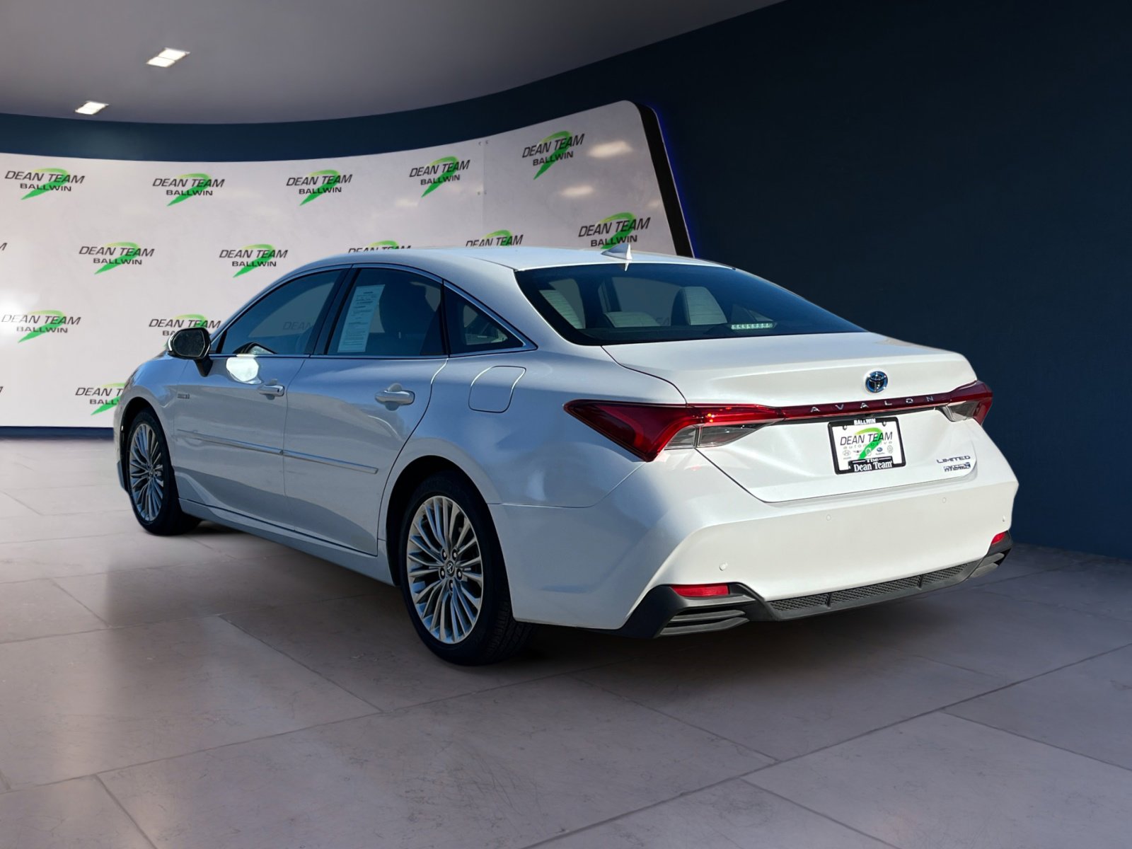 Used 2020 Toyota Avalon Limited w/ Advanced Safety Package image 6