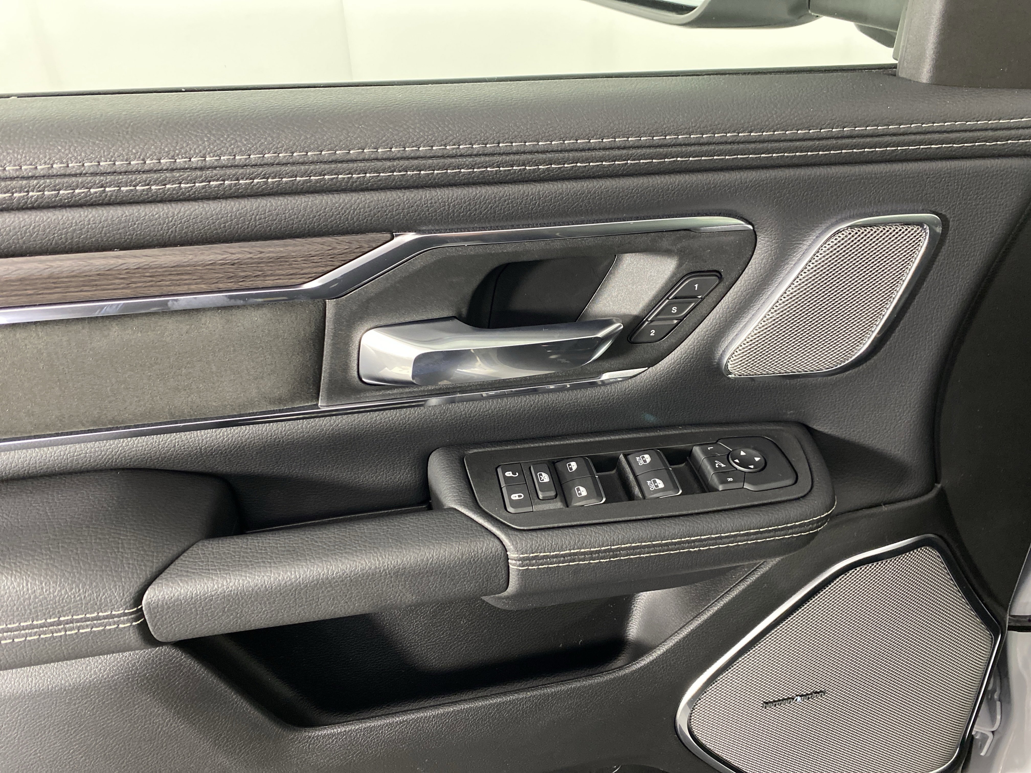 New 2026 RAM 1500 Laramie w/ Night Edition image 14