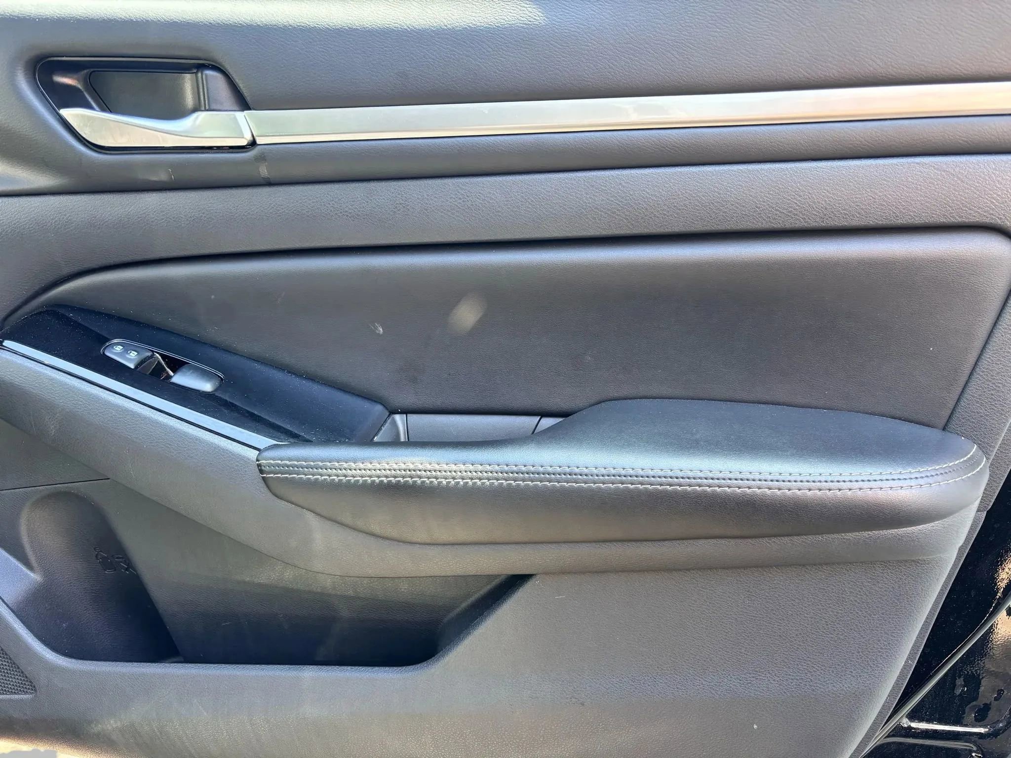 Used 2023 Nissan Altima 2.5 SV image 13