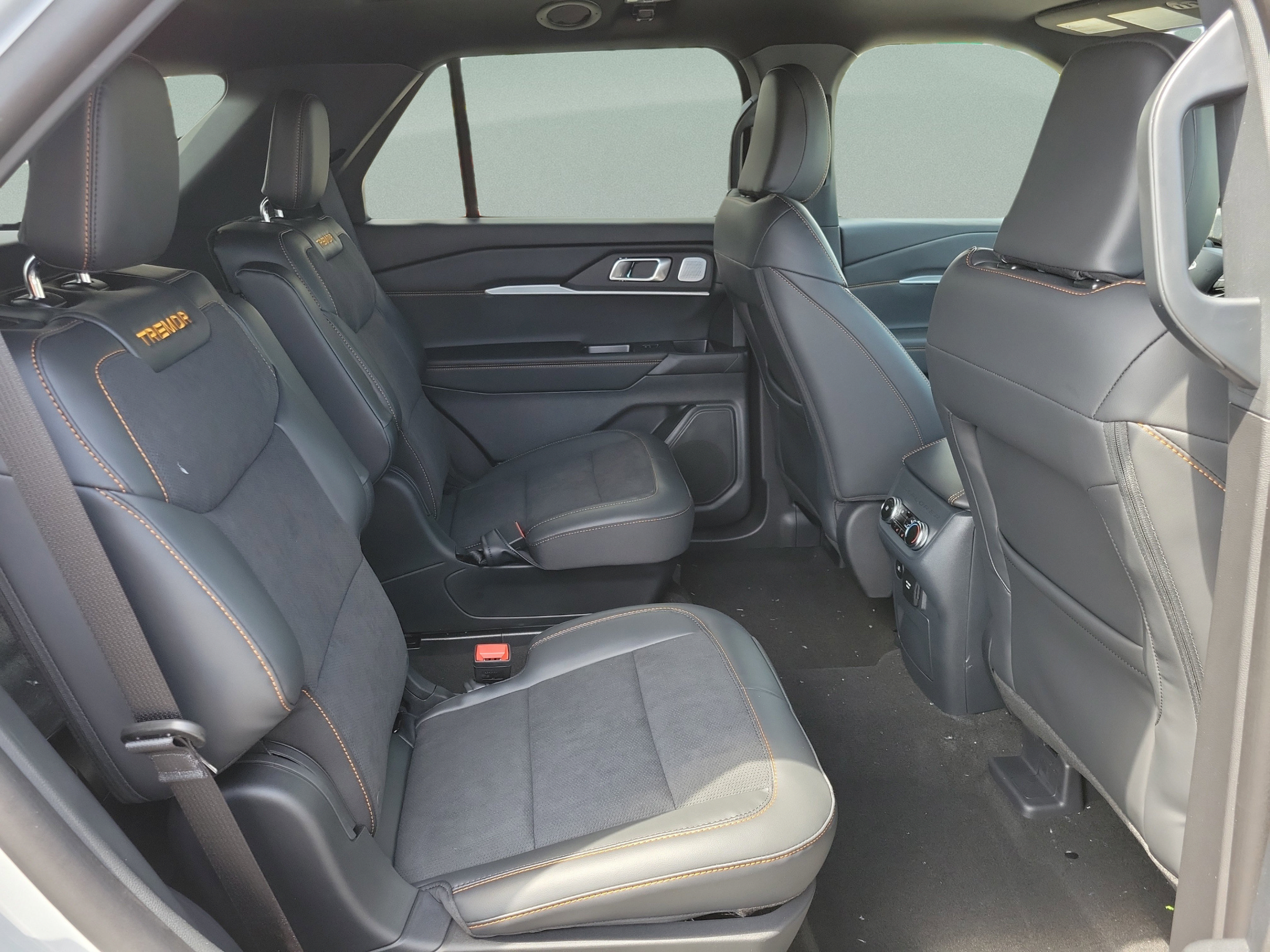 New 2026 Ford Explorer Tremor w/ Tremor Ultimate Package AWD/4WD image 28