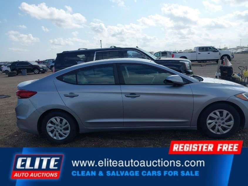 Used 2017 Hyundai Elantra SE image 25