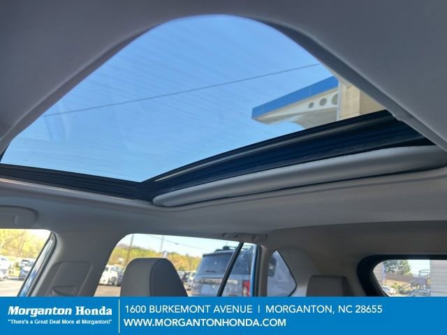 Used 2021 Toyota RAV4 XLE w/ Convenience Package image 28