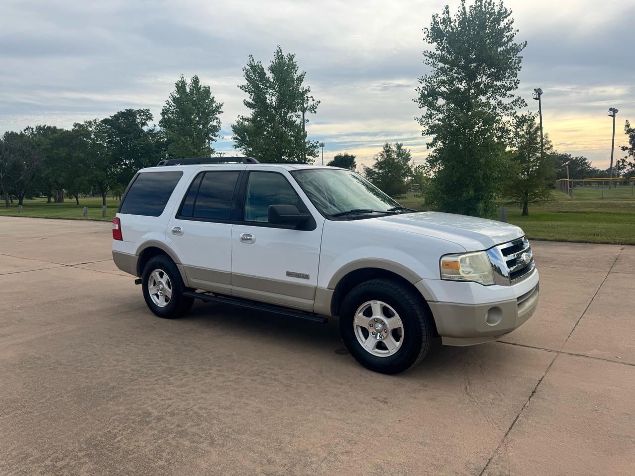 Used 2007 Ford Expedition Eddie Bauer RWD image 24