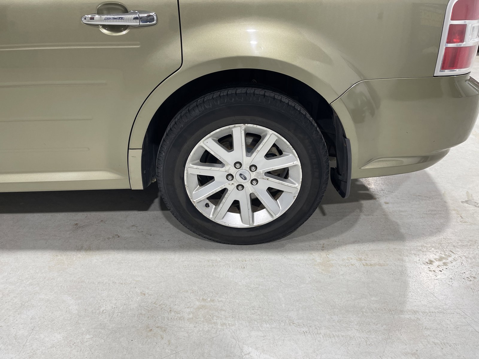 Used 2012 Ford Flex SEL w/ Equipment Group Order Code image 9