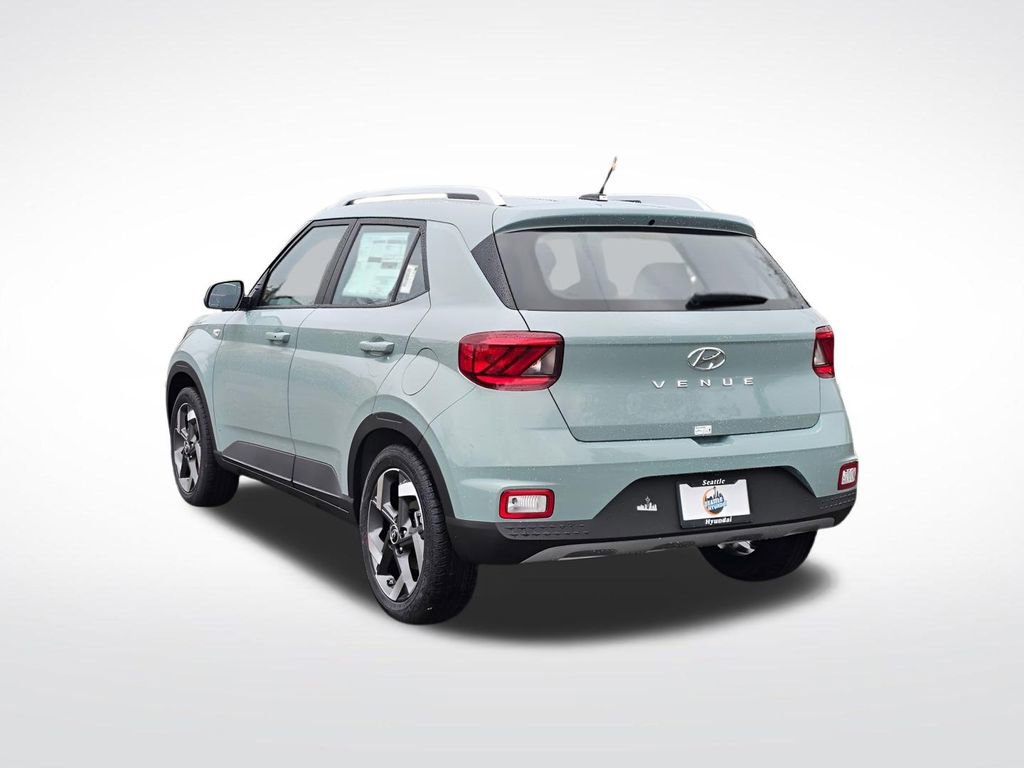 Used 2026 Hyundai Venue SEL image 3