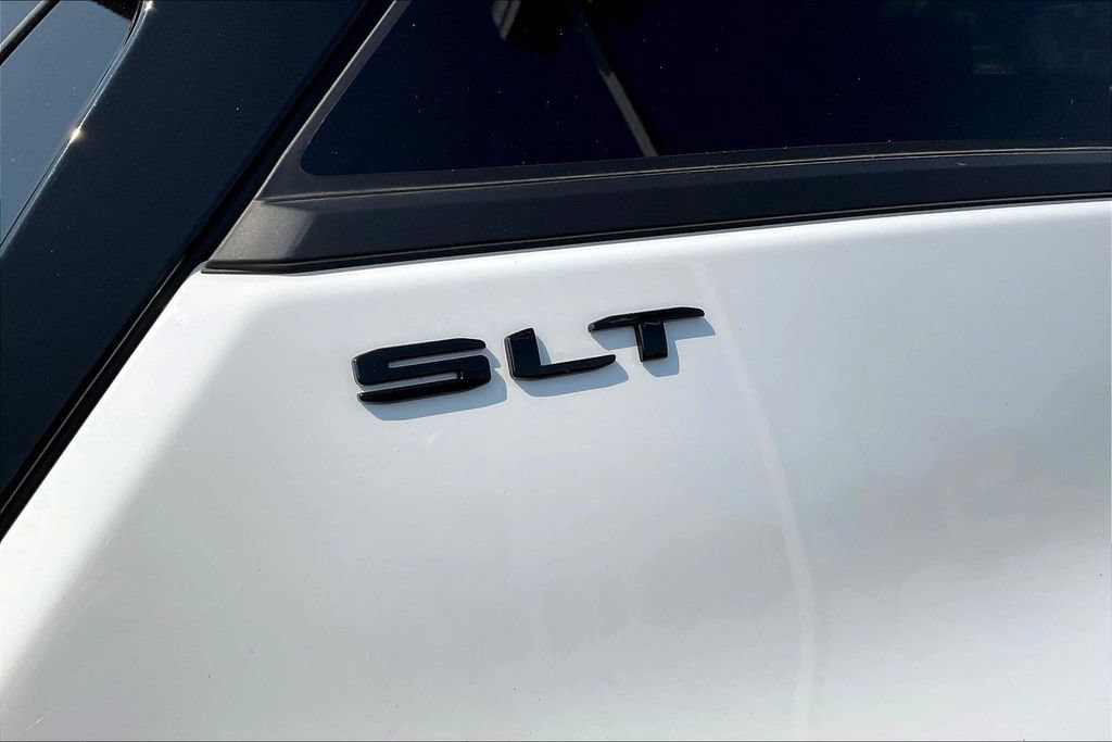 Used 2023 GMC Terrain SLT w/ Elevation Edition FWD image 27