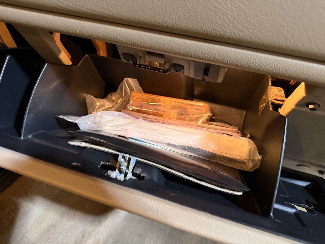 Used 2003 Chevrolet Silverado 3500 LS RWD image 41