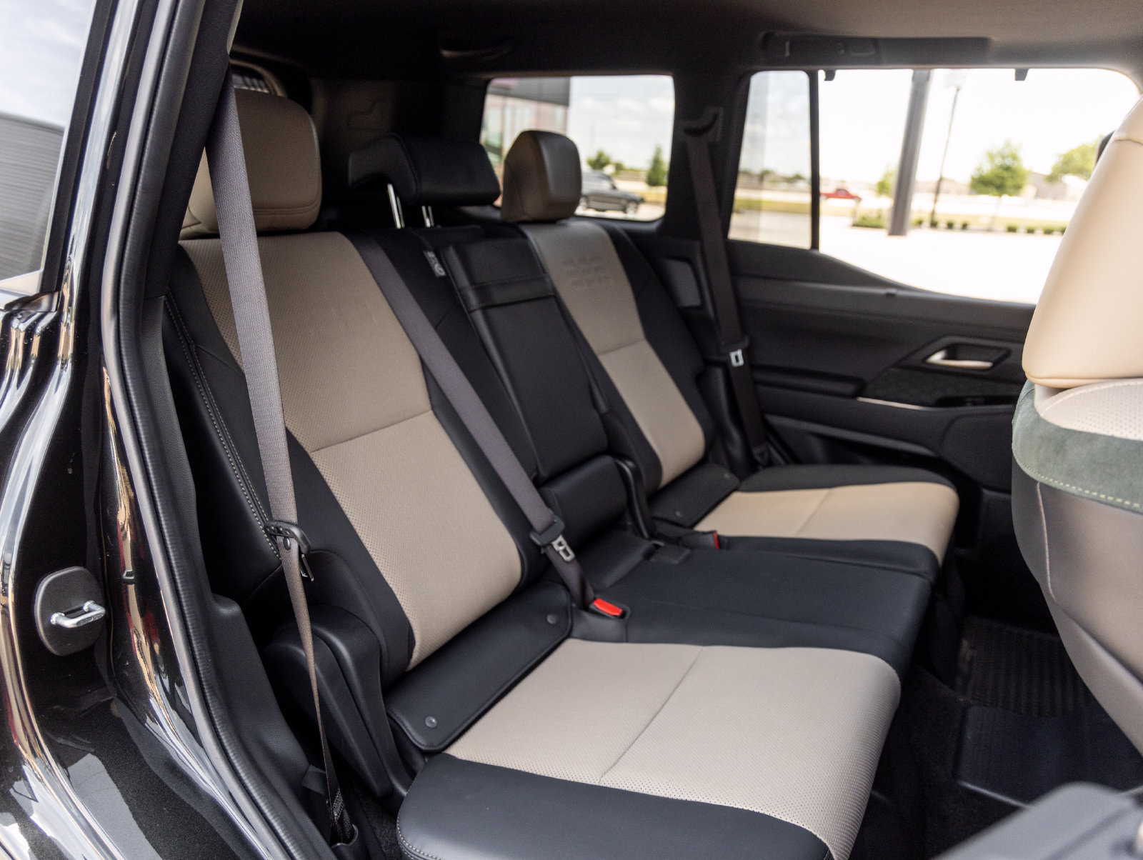 Used 2024 Lexus GX 550 AWD/4WD image 40