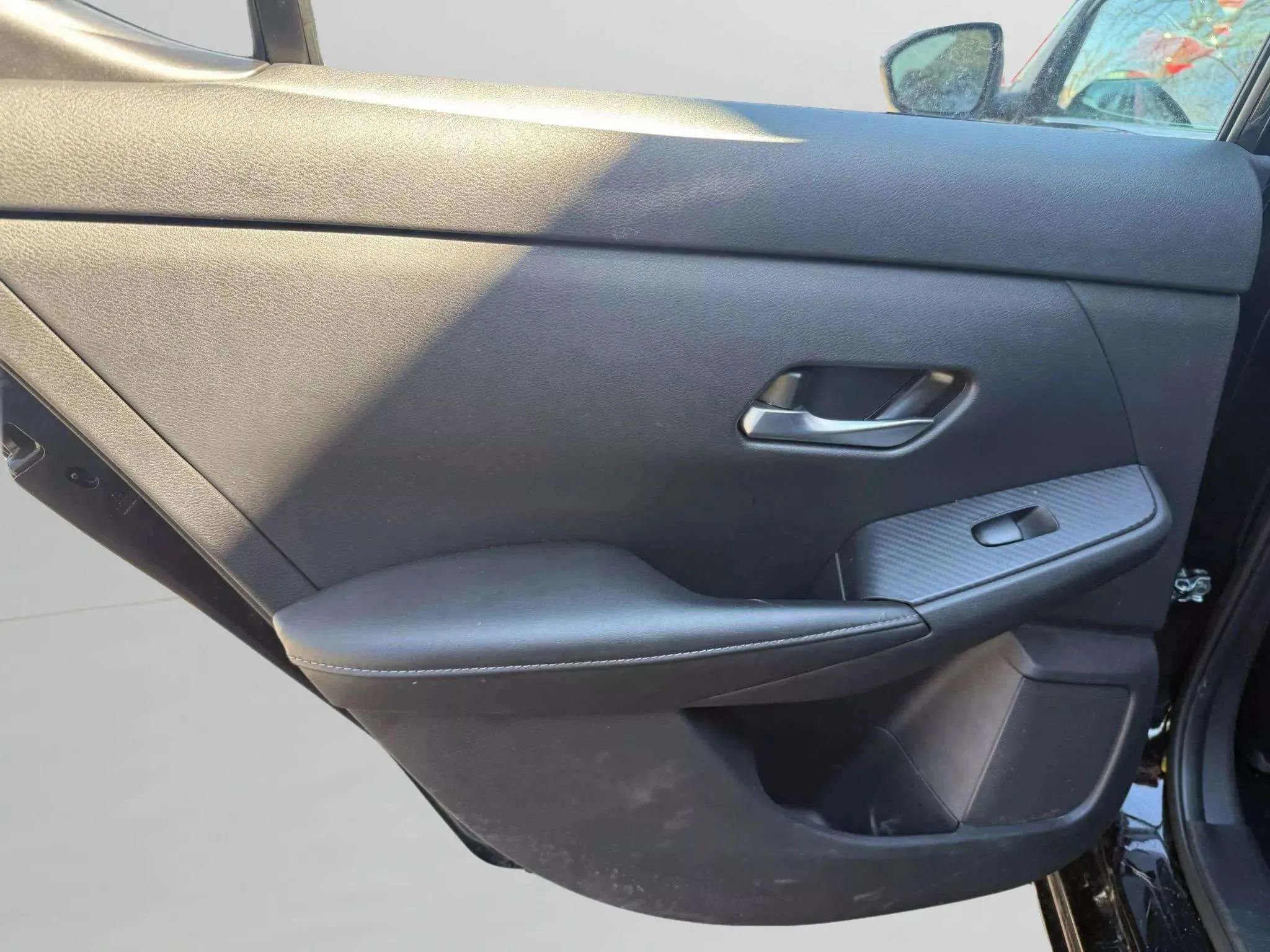 Used 2023 Nissan Sentra S image 16