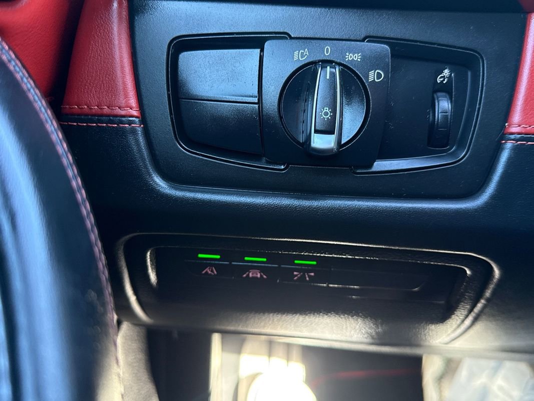 Used 2015 BMW M4 image 25