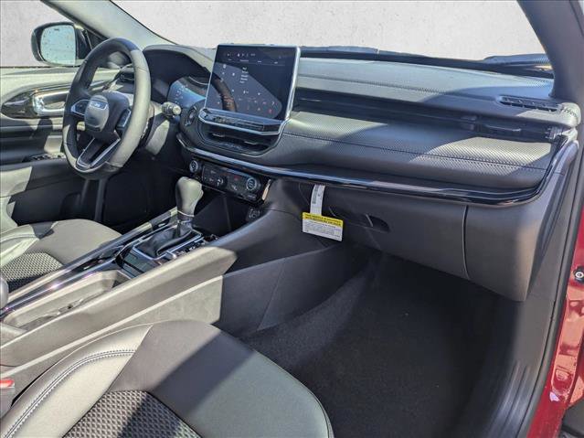 New 2026 Jeep Compass Latitude image 16