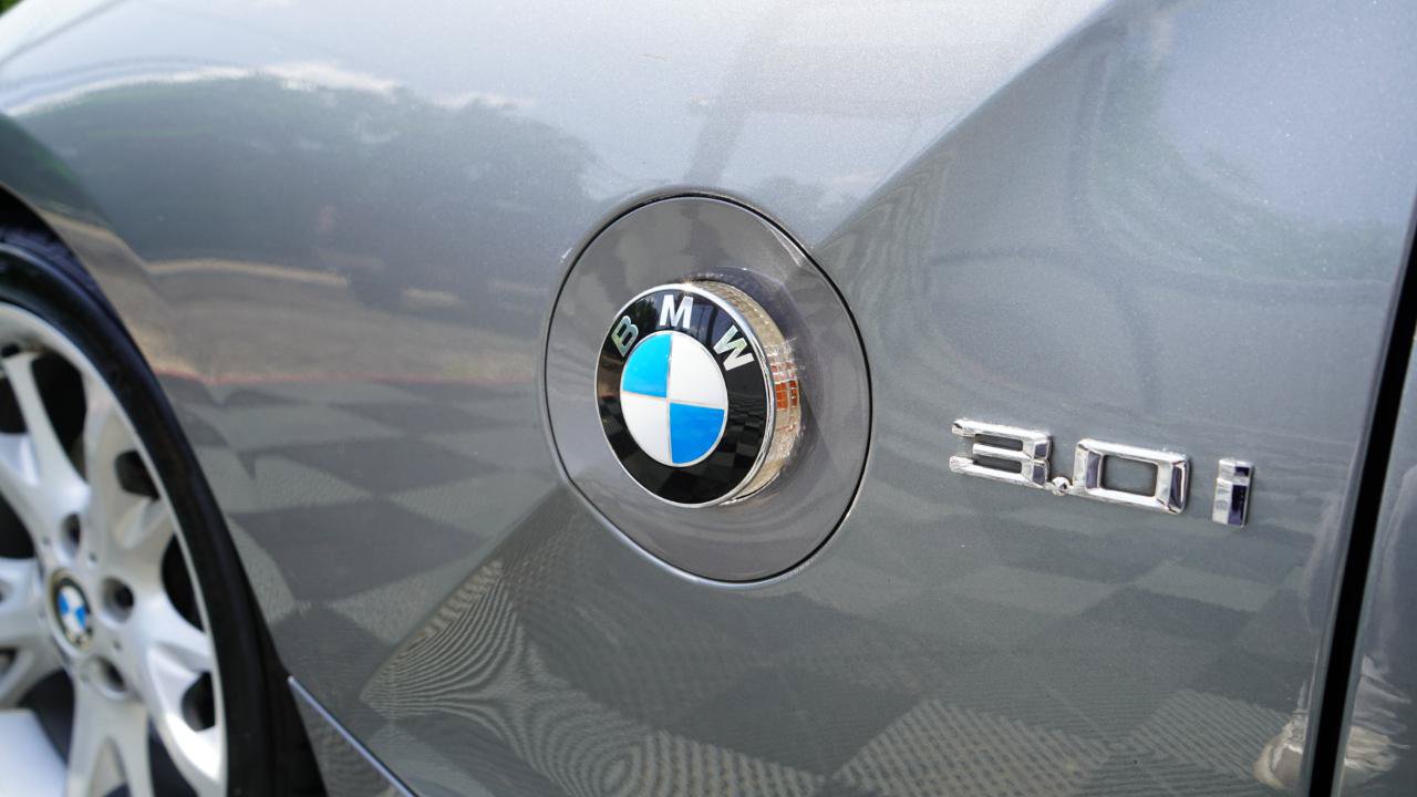 Used 2008 BMW Z4 3.0i w/ Premium Pkg RWD image 48