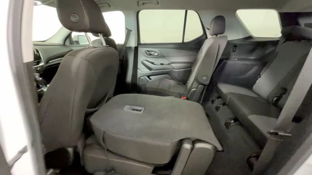 Used 2020 Chevrolet Traverse LT FWD image 16
