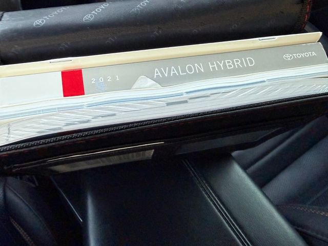 Used 2021 Toyota Avalon XSE image 24