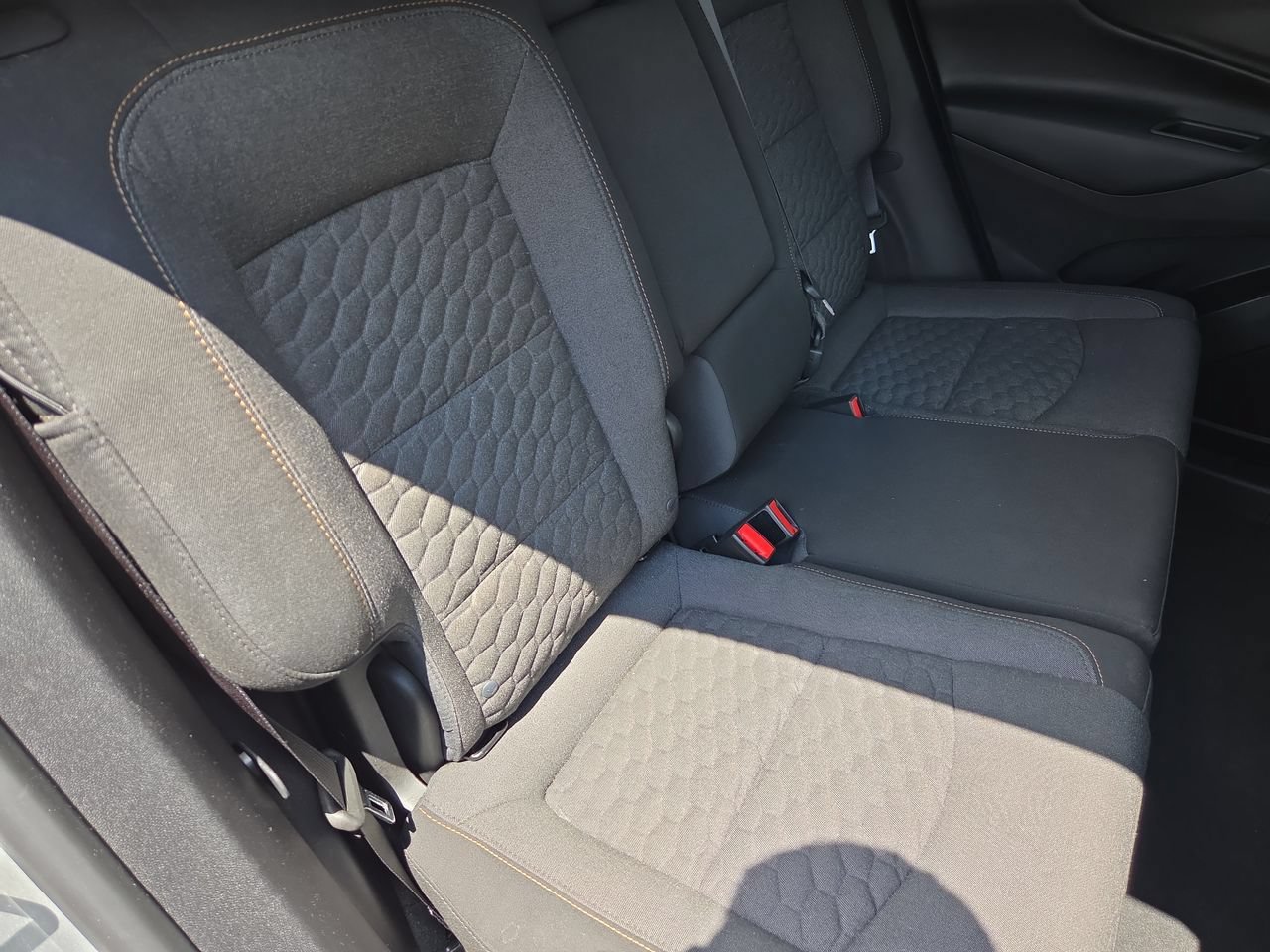 Used 2018 Chevrolet Equinox LT FWD image 20
