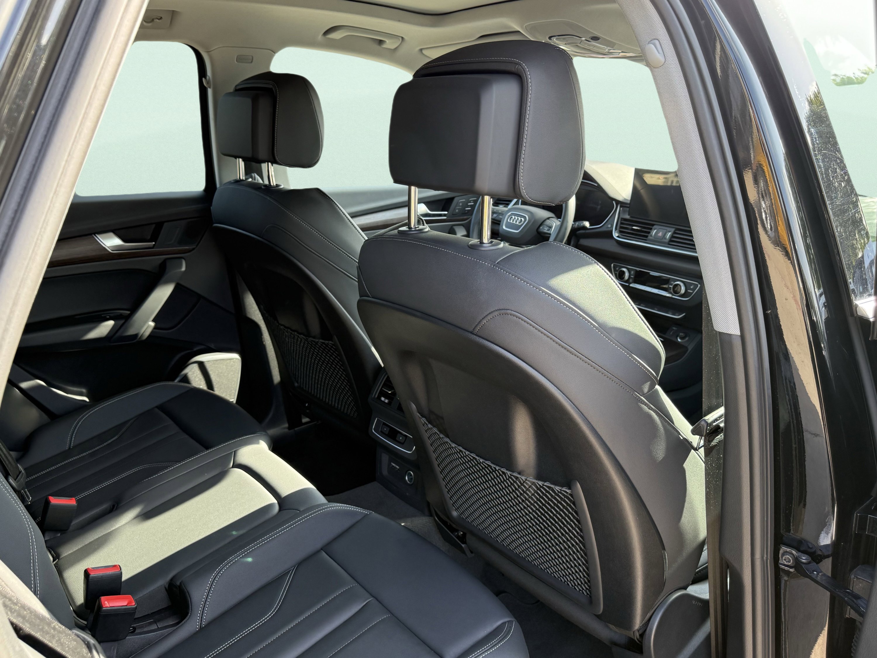 Used 2024 Audi Q5 e Premium w/ Convenience Package image 42