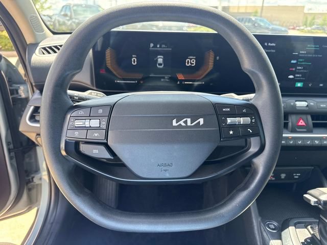 Used 2025 Kia K4 FWD image 26