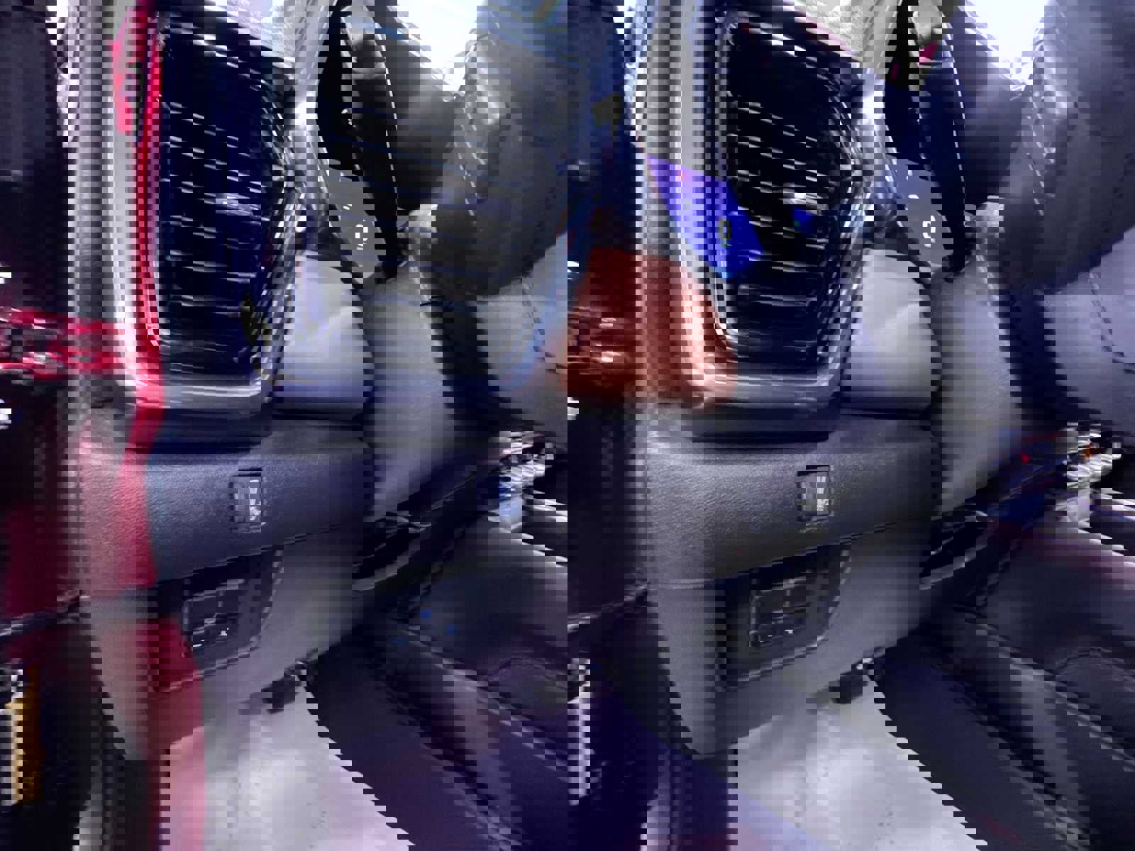 Used 2024 GMC Canyon AT4 w/ AT4 Premium Package image 16