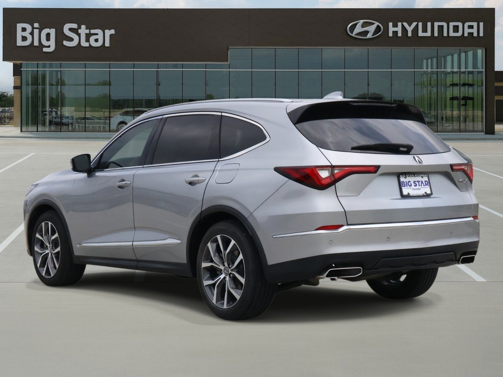 Used 2022 Acura MDX FWD w/ Technology Package image 3