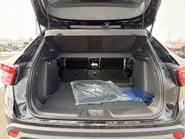 New 2026 Chevrolet Trax RS w/ Sunroof Package image 18