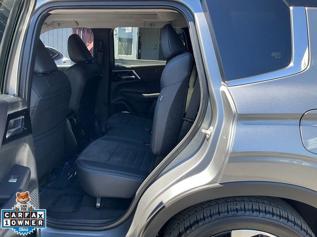 Used 2024 Mitsubishi Outlander SE image 7