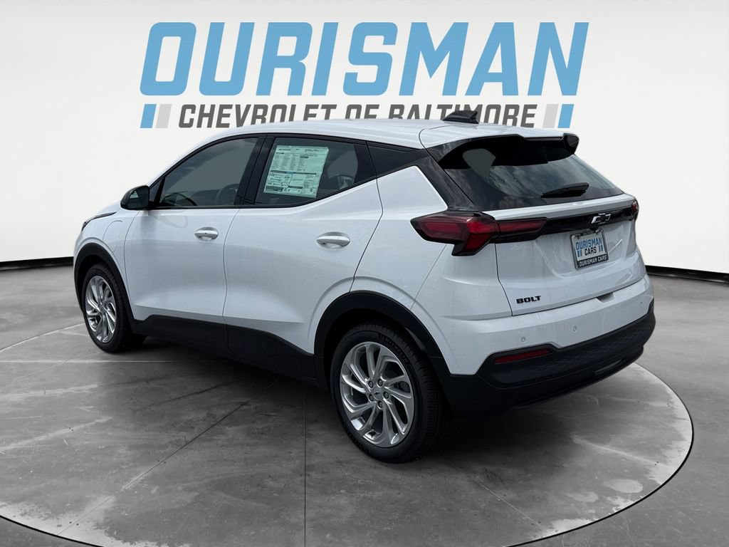 New 2027 Chevrolet Bolt LT w/ Comfort Package FWD image 4