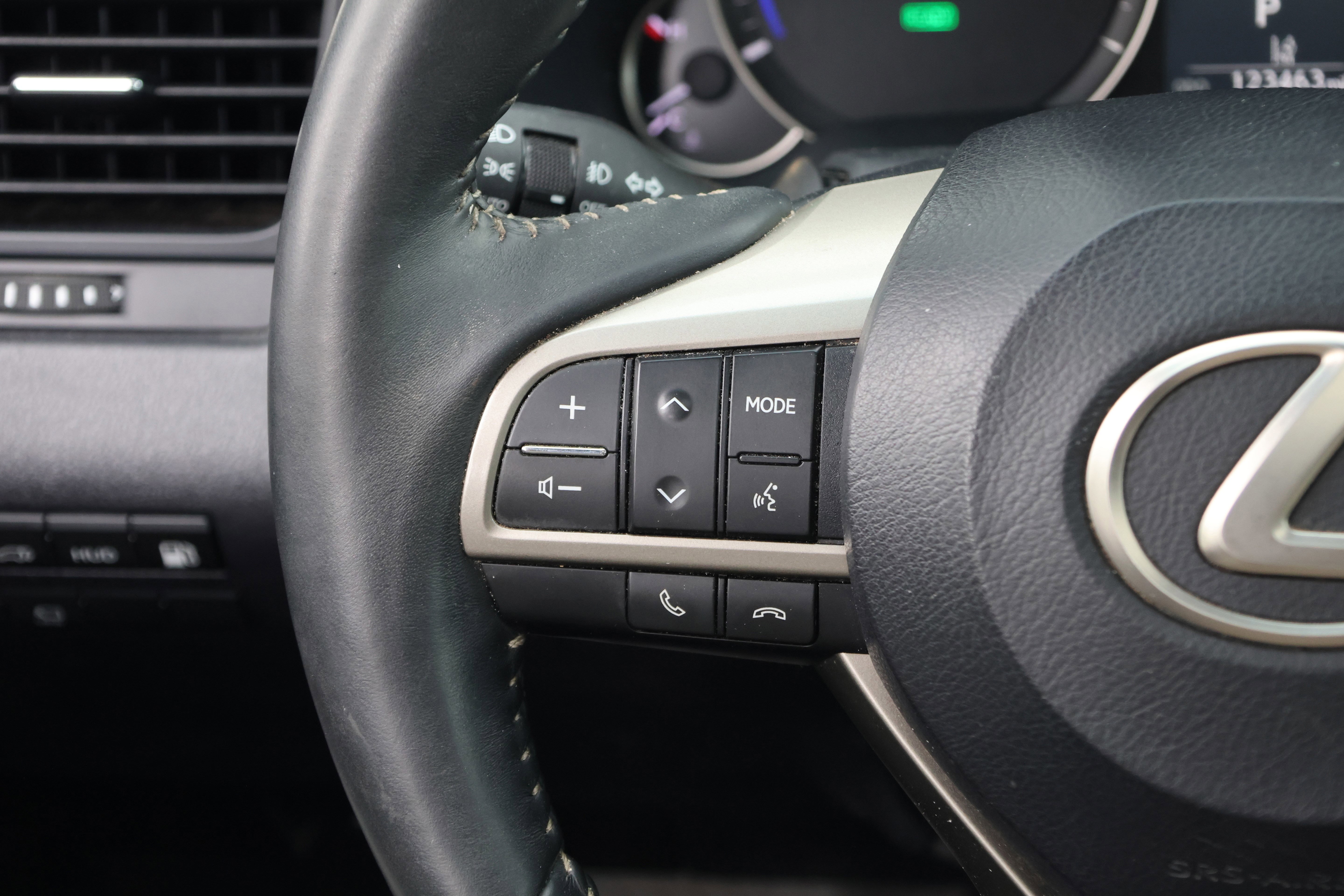 Used 2016 Lexus RX 450h AWD w/ Cold Weather Package image 18
