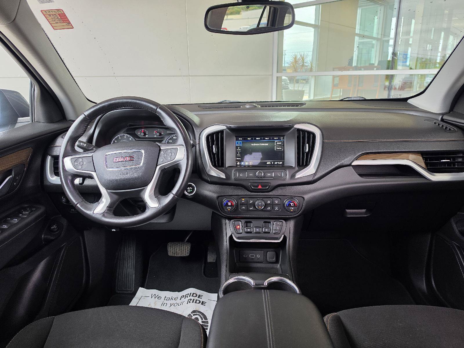 Used 2018 GMC Terrain SLE w/ Driver Convenience Package FWD image 9