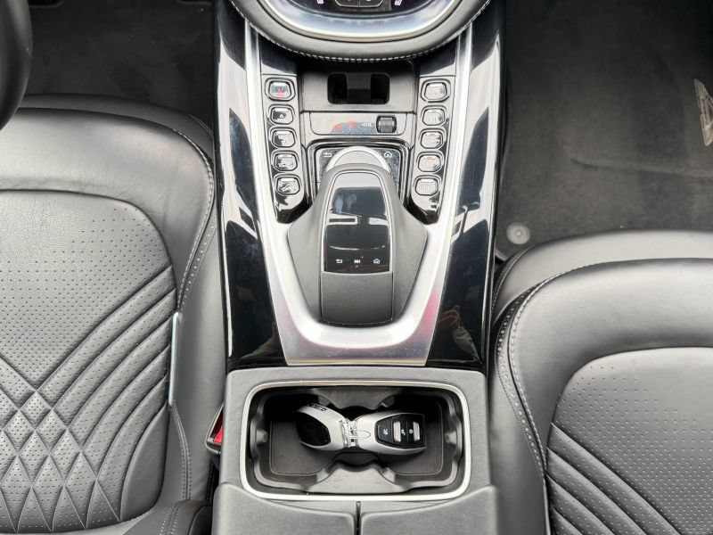 Used 2021 Aston Martin DBX AWD/4WD image 24