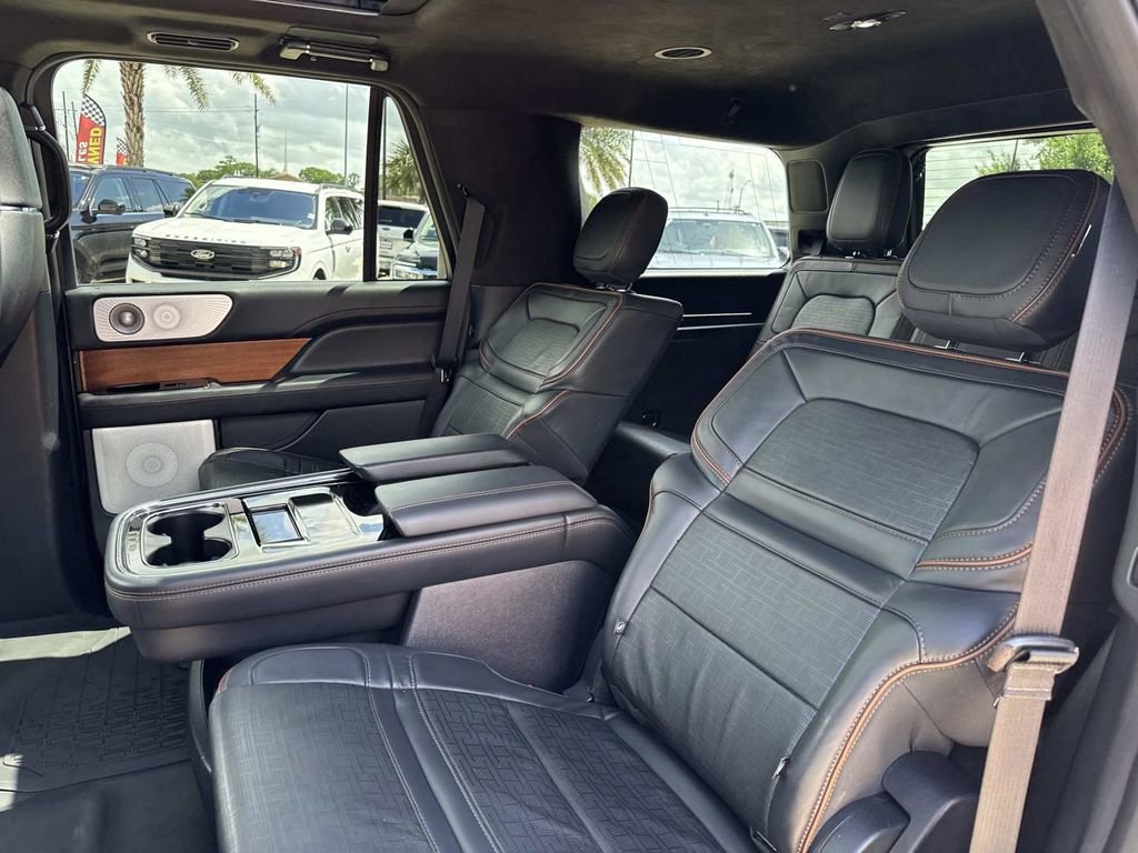 Certified 2023 Lincoln Navigator Black Label image 17