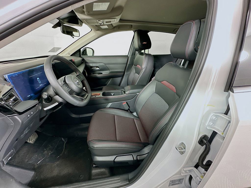 New 2026 Nissan Kicks SR w/ SR Premium Package image 28