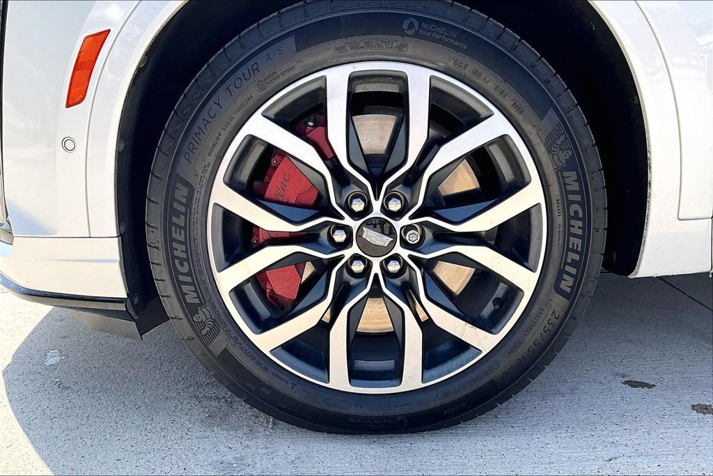 Used 2024 Cadillac XT6 Sport w/ Platinum Package AWD/4WD image 11