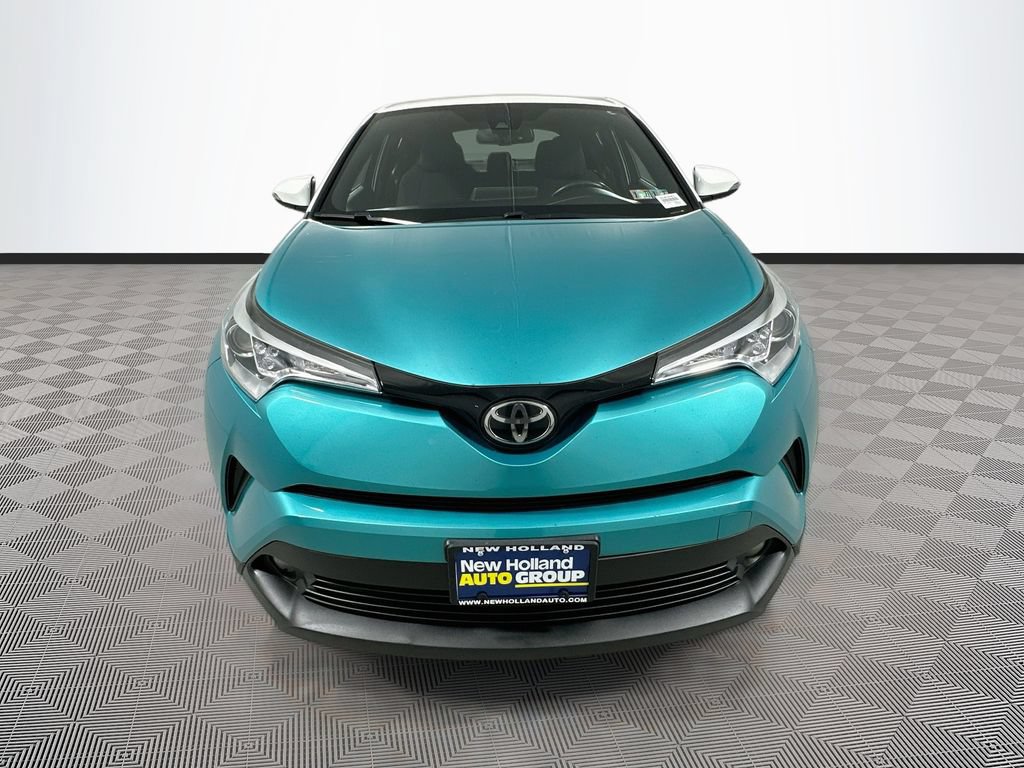 Used 2018 Toyota C-HR XLE FWD video 2