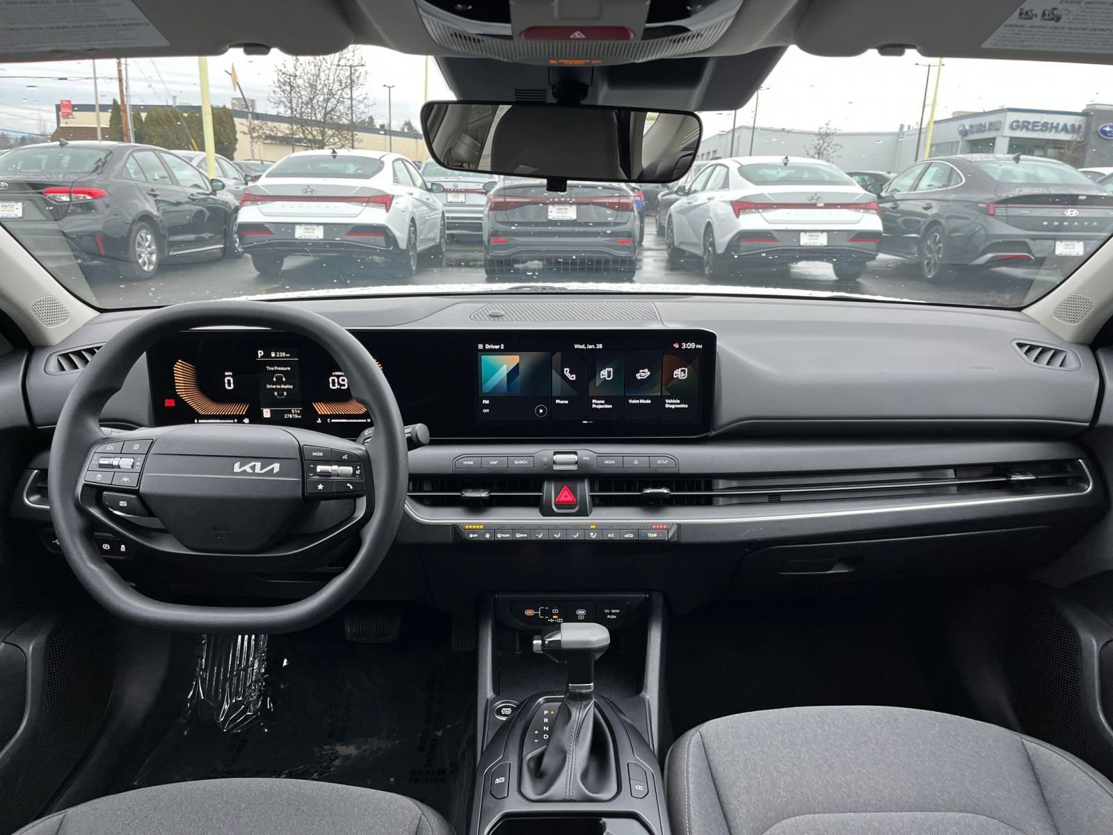 Used 2025 Kia K4 LXS image 32