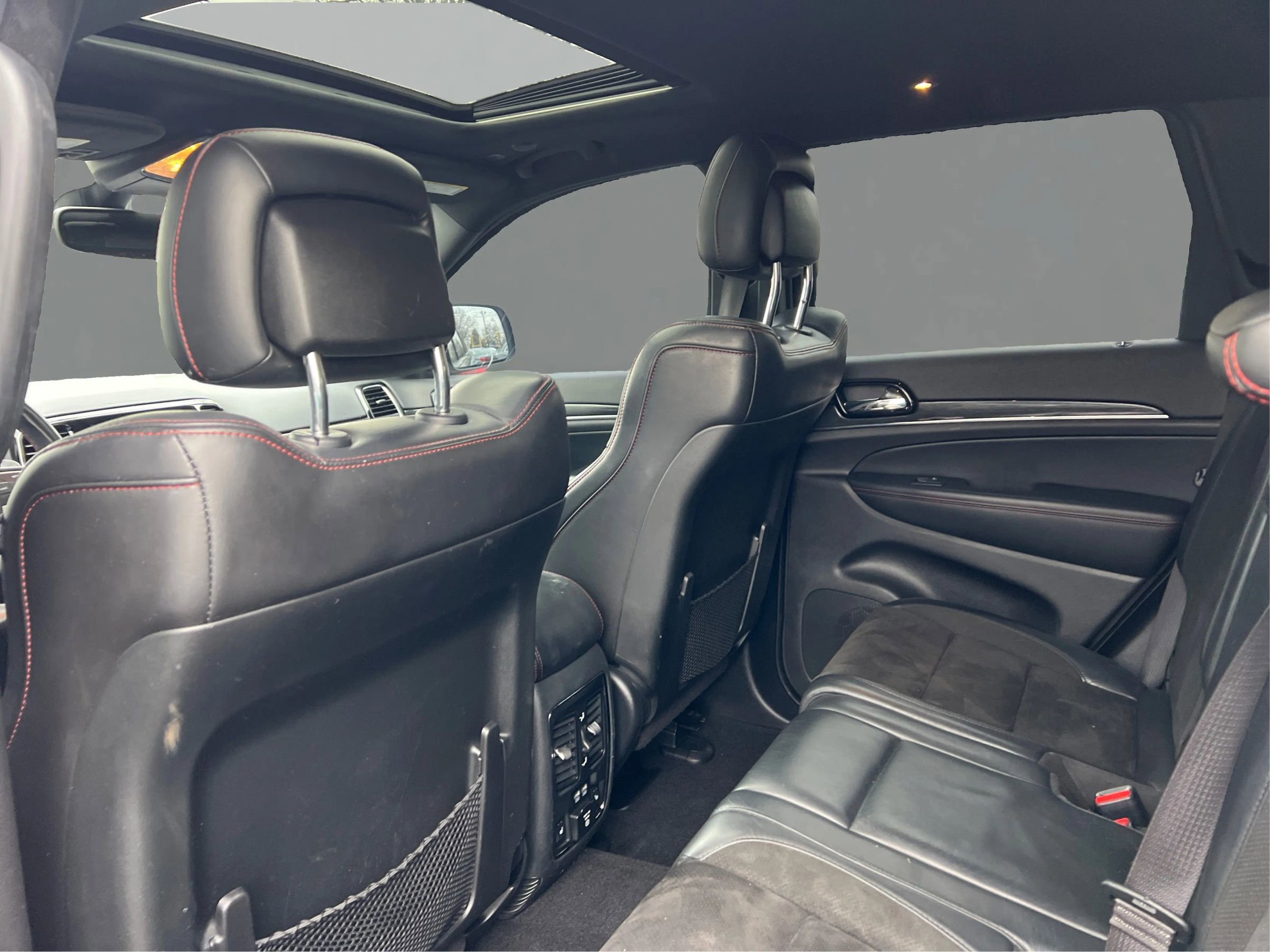 Used 2019 Jeep Grand Cherokee Trailhawk image 10